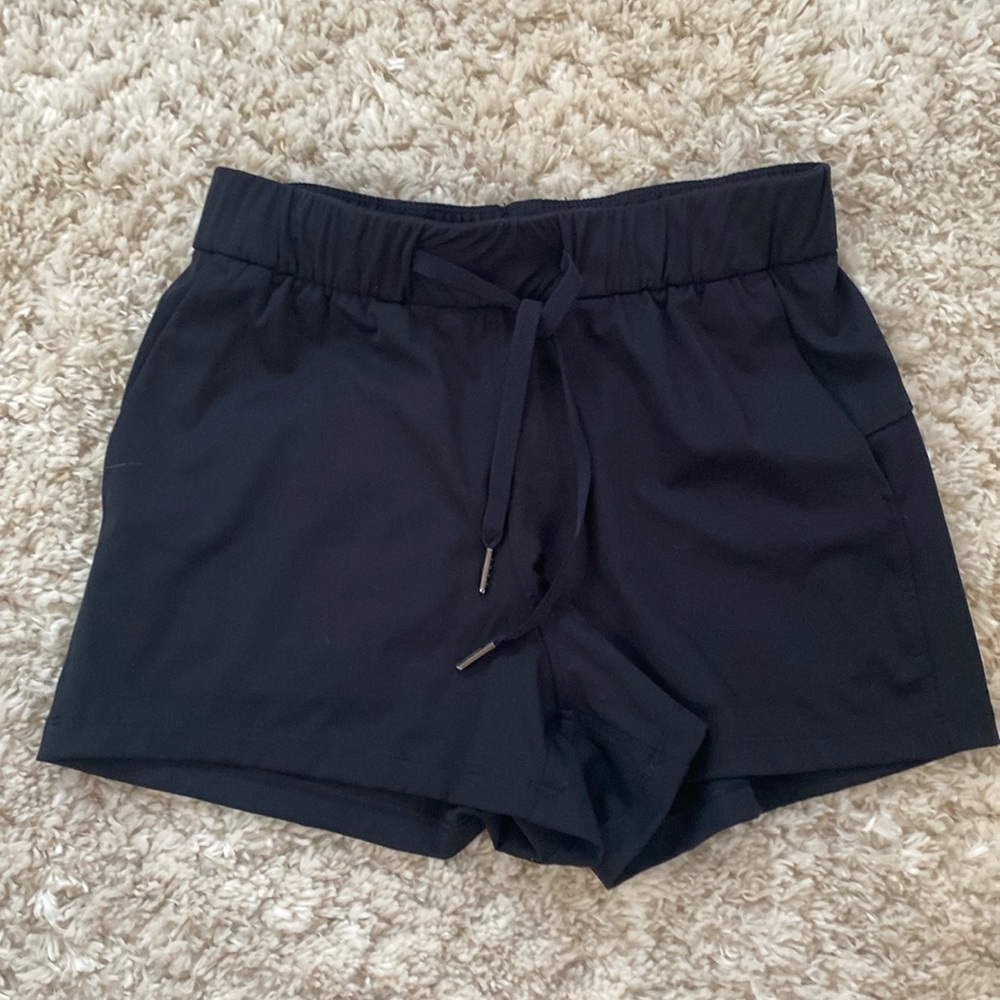 CRZ YOGA Quick Dry Workout Running/workout shorts  2.5” elastic/drawstring XS